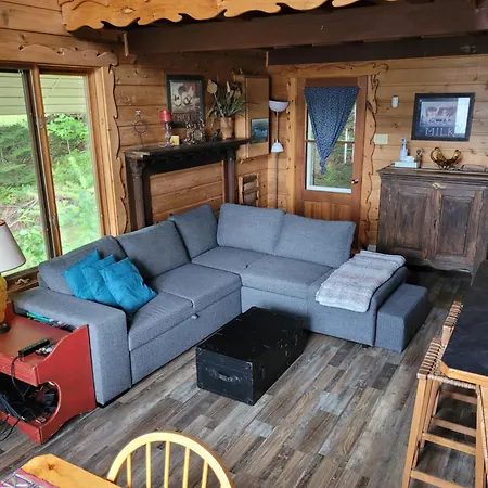 Le Petit Chalet Sur Le Lac Sainte-Marguerite-du-Lac-Masson Exterior photo