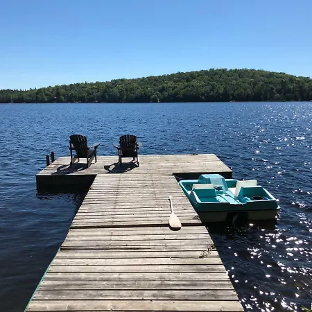 Le Petit Chalet Sur Le Lac Sainte-Marguerite-du-Lac-Masson Exterior photo