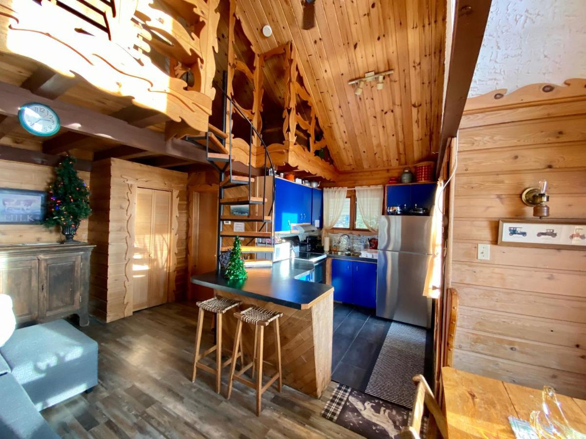 Le Petit Sur Le Chalet *