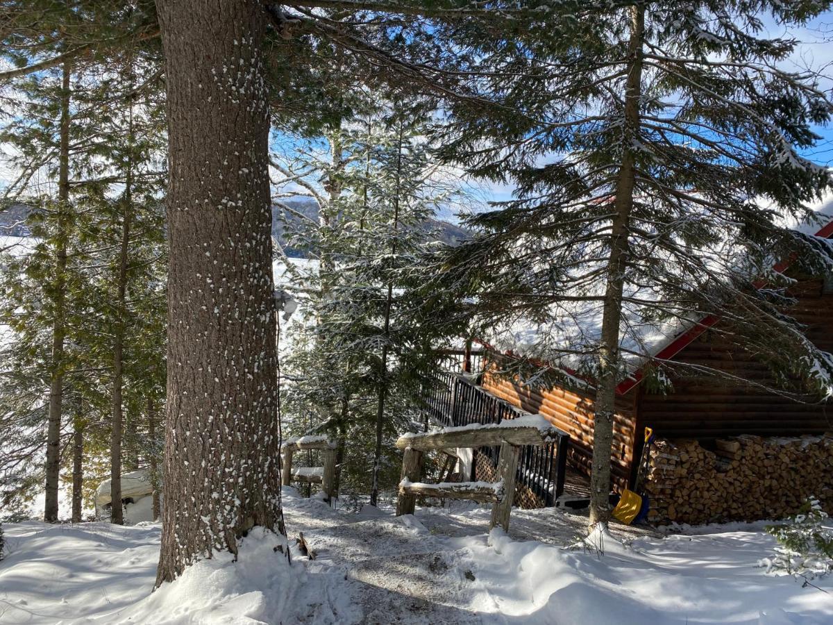 Chalet Le Petit Sur Le Sainte-Marguerite-du-Lac-Masson